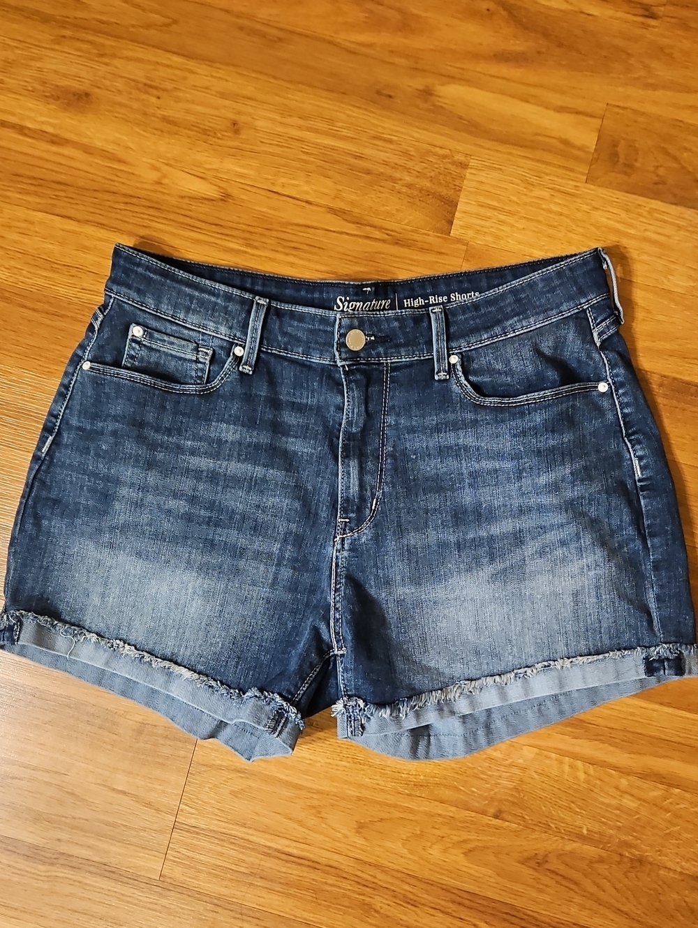 Levi Strauss Signature High Rise Jean Shorts Size 14